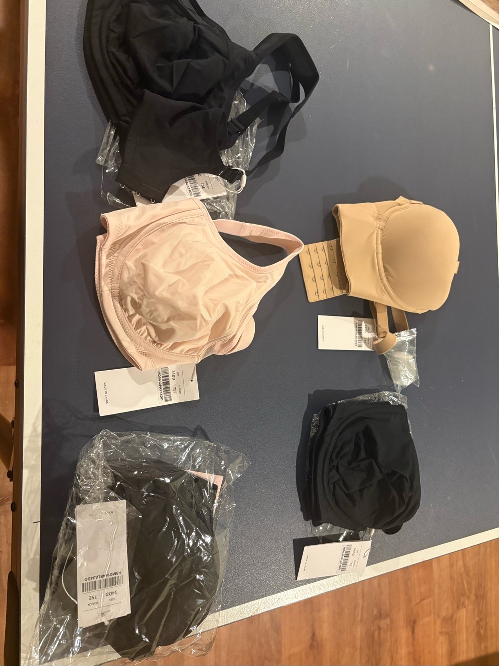 5 new HSIA 34DD bras indifferent different different styles